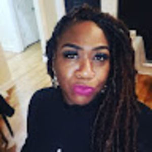 Meet your Posher, Romona